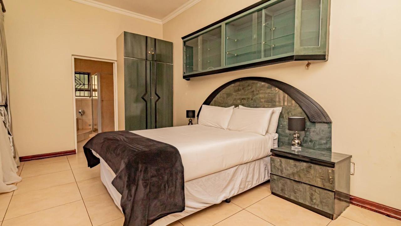 See You There Accommodation 1 Centurion Eksteriør bilde